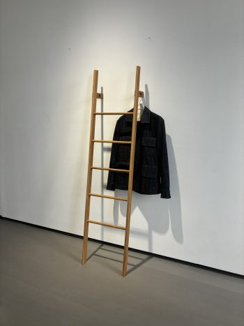 Moderne Holz Kleiderleiter