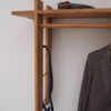 wandgarderobe-aus-eiche