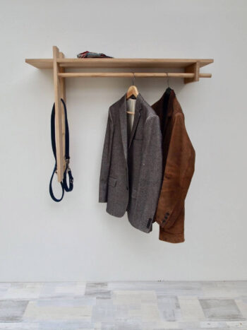 wandgarderobe-aus-eiche